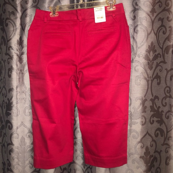 St.John’s Bay stretch capri - Picture 2 of 4